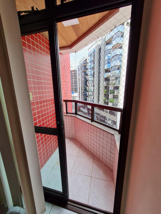 Apt Encantador Centro Guarapari, Completo, 50 M Da Praia Bagian luar foto
